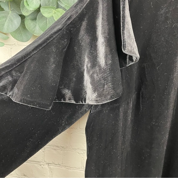 ELOQUII NWT Velvet Mock Neck Ruffle Sleeve Top size 18/20 - Picture 5 of 10